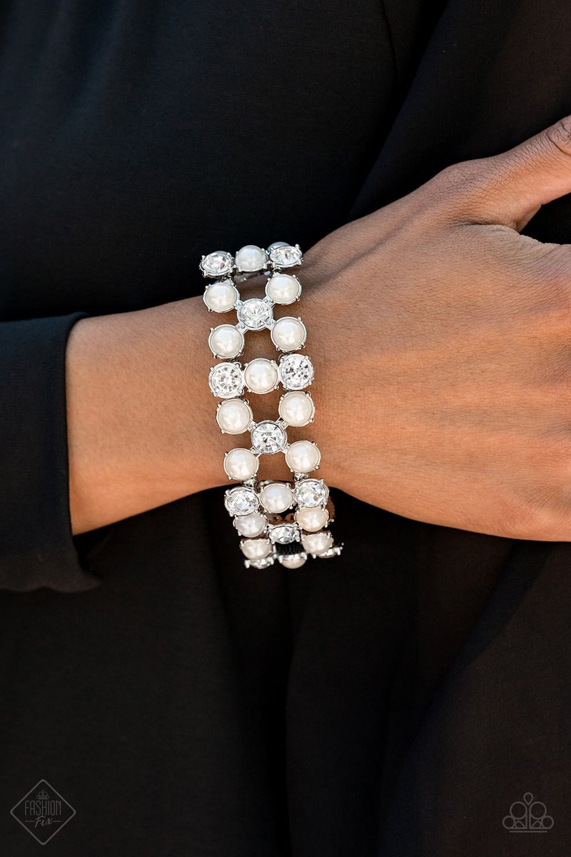 DIAMONDS AND DEBUTANTES - PAPARAZZI ACCESSORIES